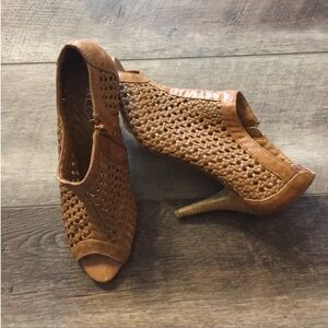 Aldo Basket Weave peep toe zipper heels